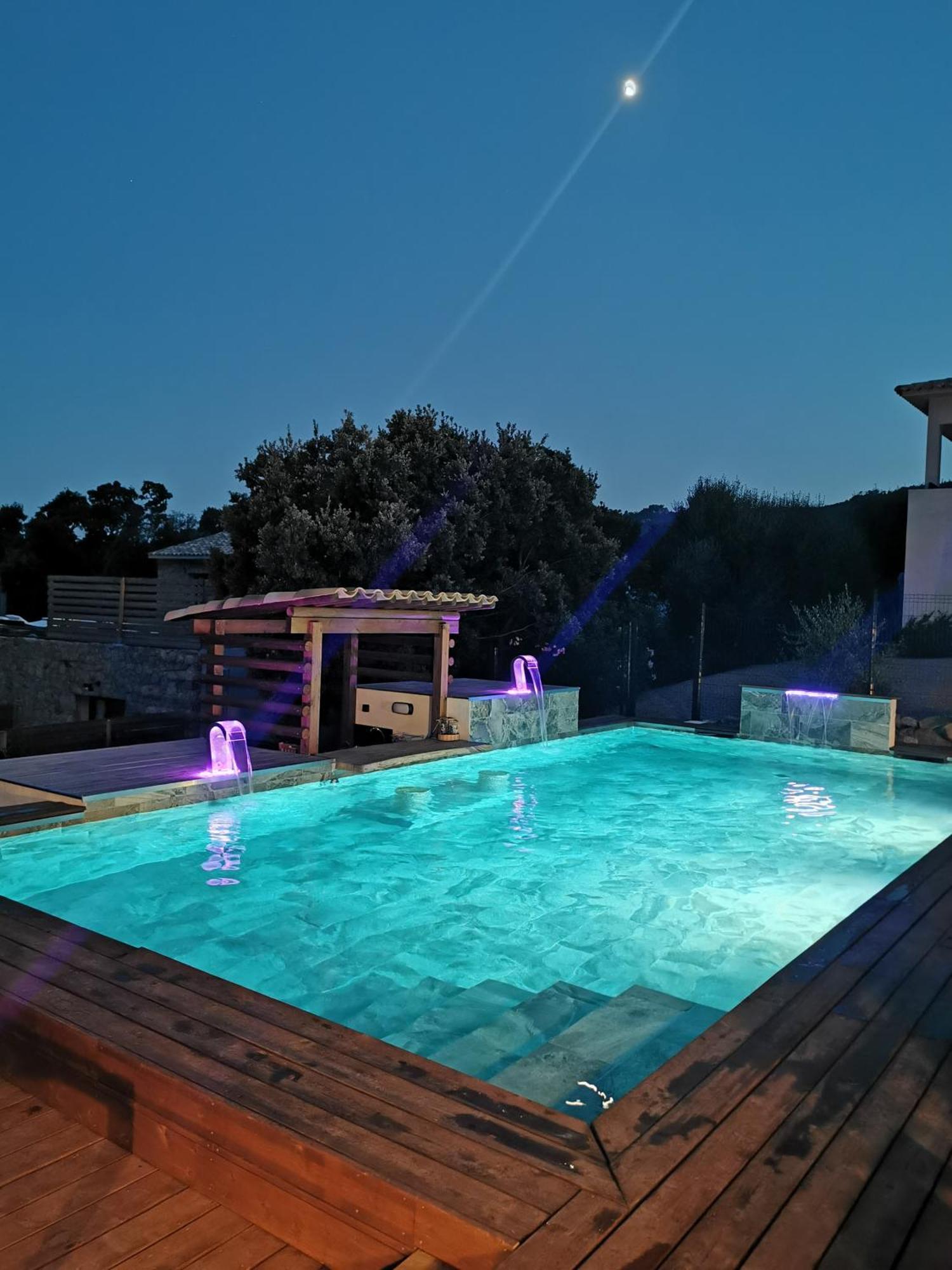 Jardin Et Piscine Les Anges Du Maquis Location Corse-du-sud *
